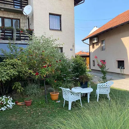 Apartment Privatna Kuca Milka Bijeljina